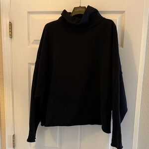 TKEES Black High Low Sweatshirt L